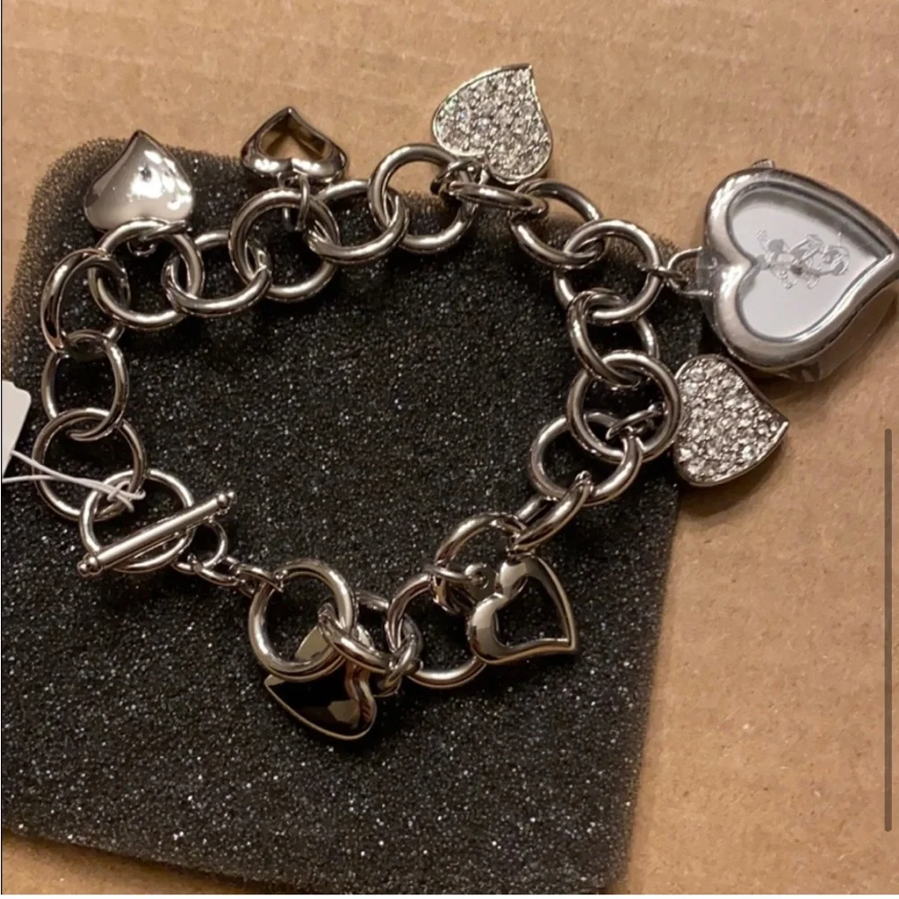 NWT Minnie Mouse Charm Watch